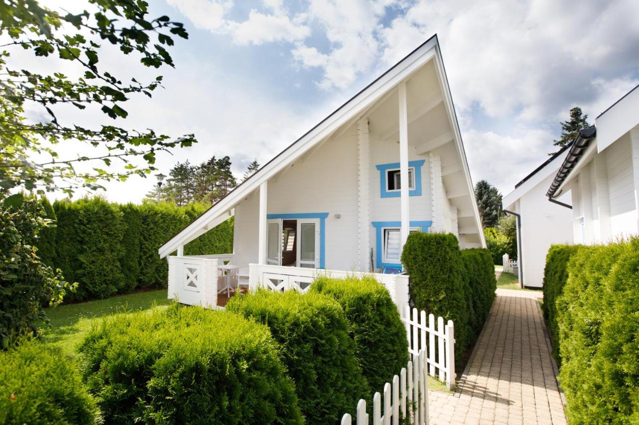Collins Beach Ustronie Morskie Exterior foto